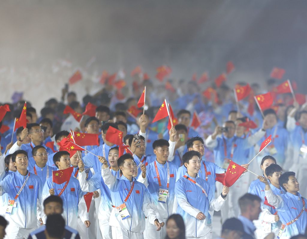 吉祥坊wellbet丨综述：中国十二连冠 亚洲新星闪耀 赛事组织混乱